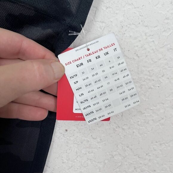 NWT SPANX Look At Me Now Bike  Shorts Camo Size M Gray High Waist Tummy Control - Picture 5 of 6